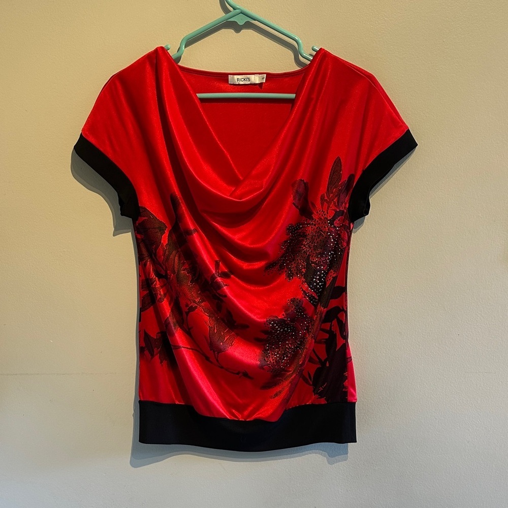 🌸Ricki's Red and Black Floral Blouse